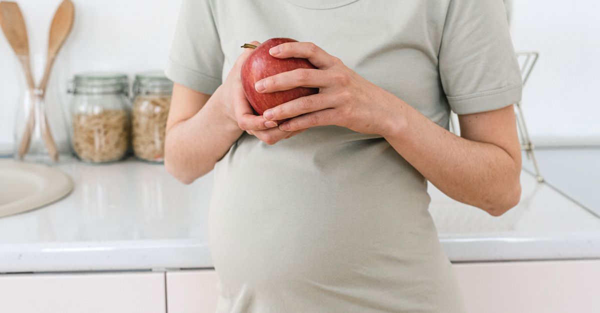 Grossesse, 3ᵉ trimestre : que mettre dans votre assiette - Laboratoire Le Clair de la Plume Douala